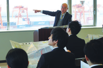 川崎港コンテナターミナル